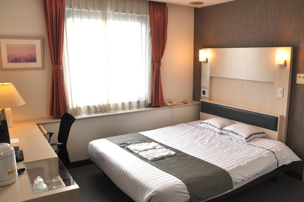 Hotel West Numazu Rom bilde