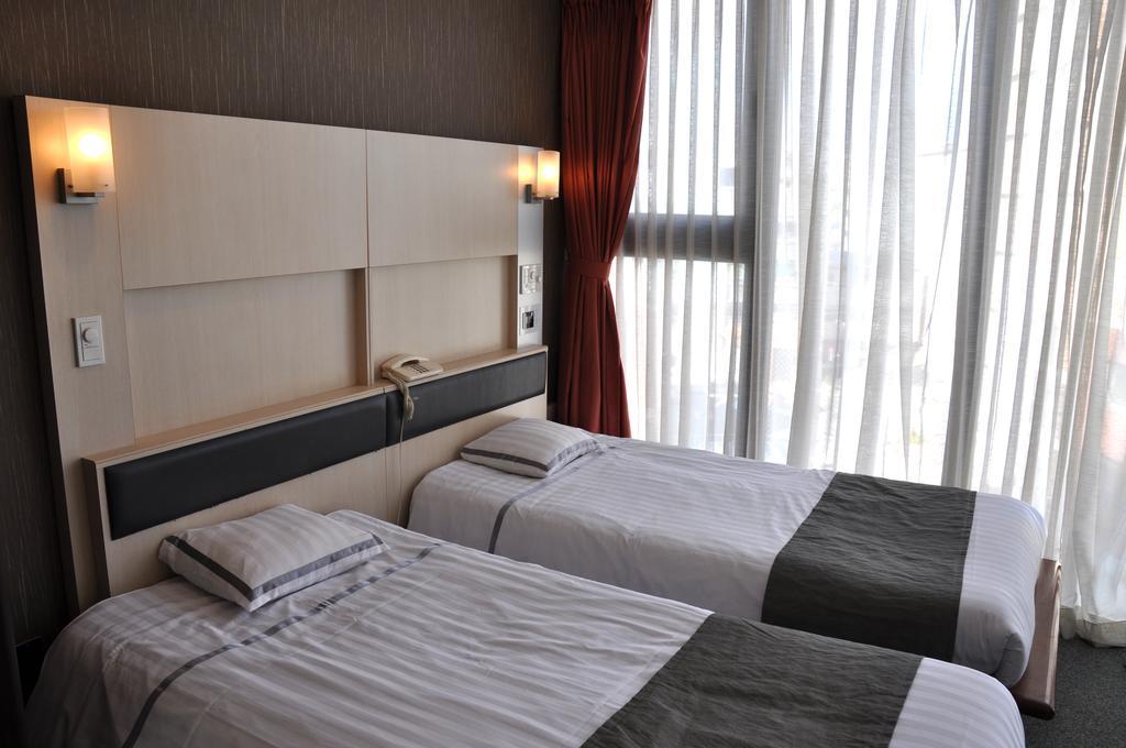 Hotel West Numazu Rom bilde